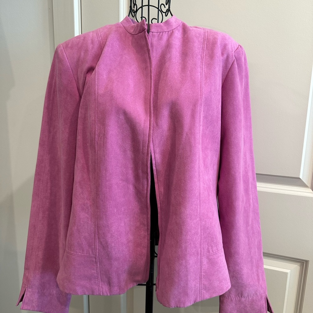 Dressbarn beautiful women’s Jacket- Pink size L